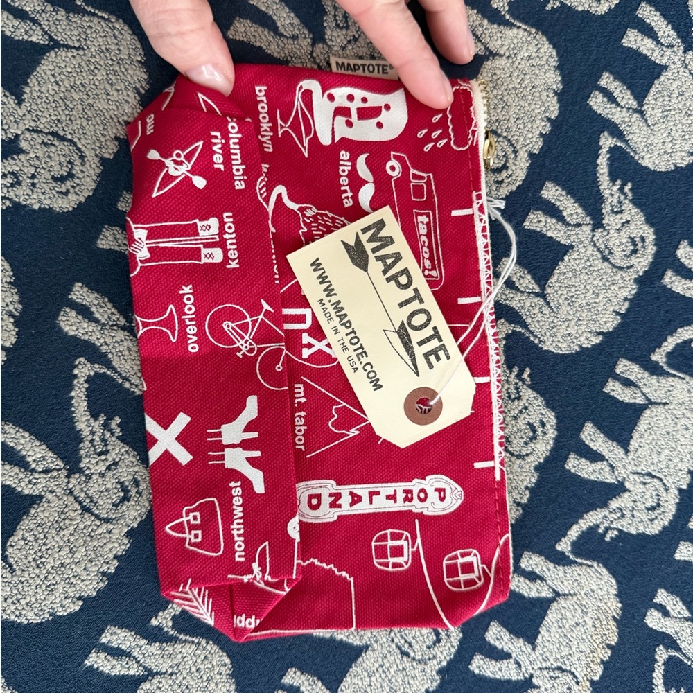 Red Maptote Zipper Pouch- Portland